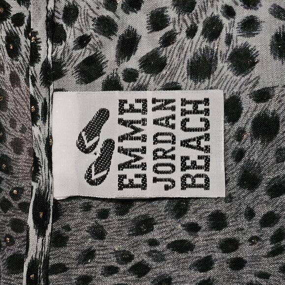 Emme Jordan Beach White Leopard Print Cover Up - Picture 9 of 11